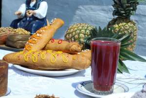 La Fundación Jonathan lanza su campaña solidaria para recaudar fondos con la venta de colada morada. Esto beneficiará a más de 9.000 personas en situación de vulnerabilidad.
