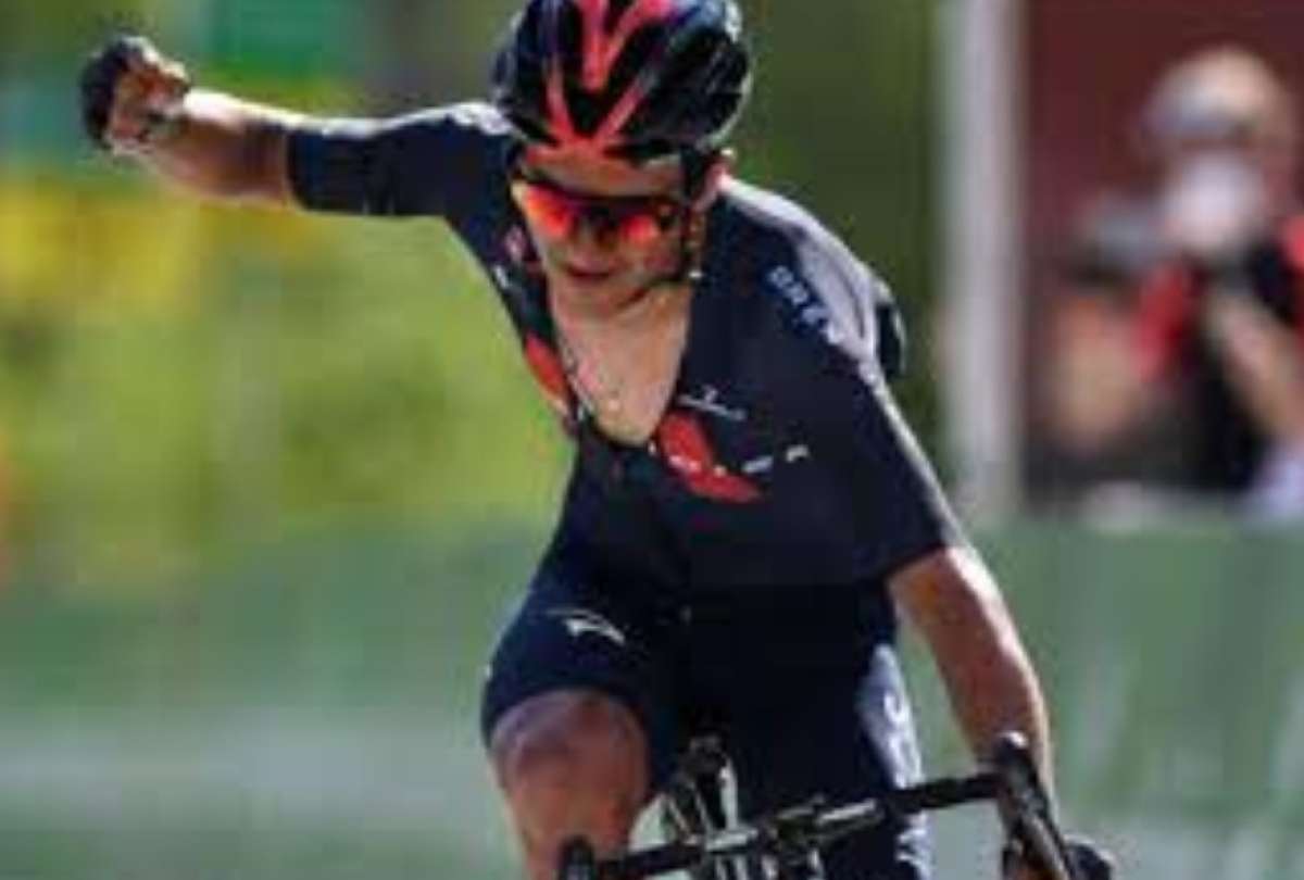 Richard Carapaz y Rigoberto Ur&aacute;n comparten rodada antes del Tour de Francia