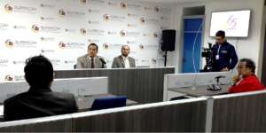 Instantes en los que se toma la resoluci&oacute;n de ratificar multa a la Radio Municipal de Loja. Foto: tomada de http://www.supercom.gob.ec/