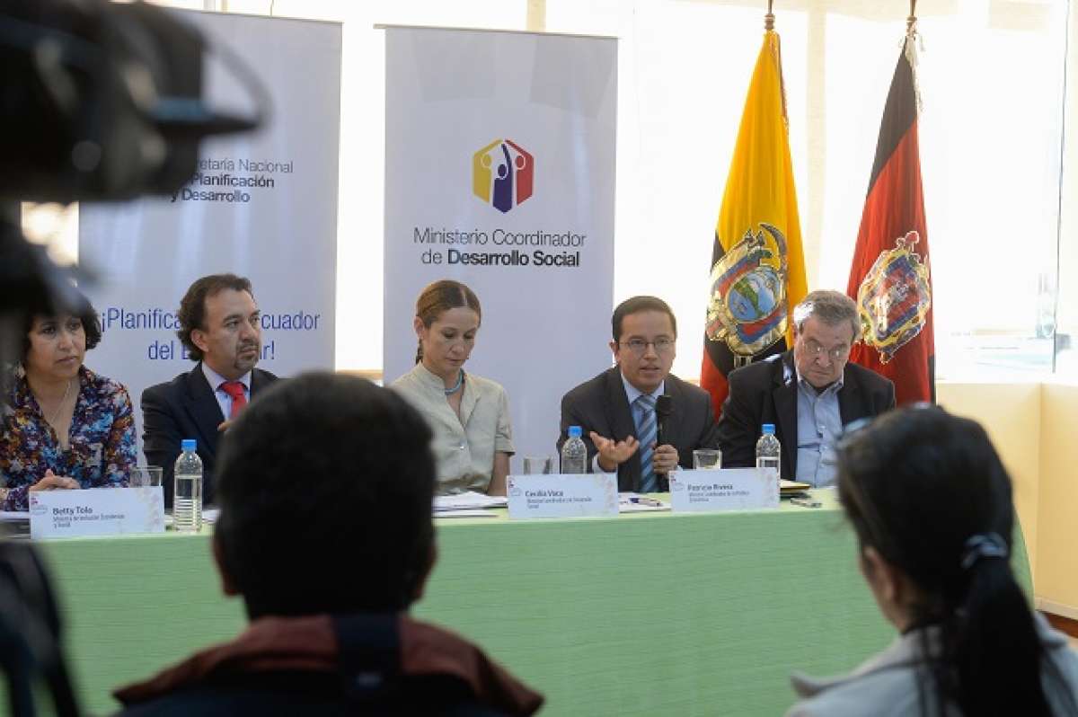 Varios secretarios de Estado explicaron los alcances de los di&aacute;logos sostenidos con actores de la EPS. Foto: &Aacute;lvaro P&eacute;rez / EL TEL&Eacute;GRAFO 