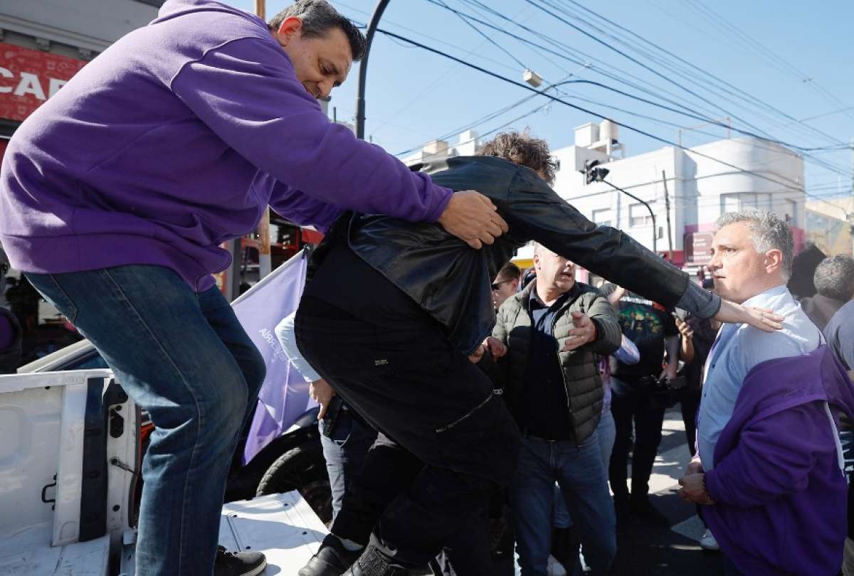 Javier Milei fue atacado después del ataque