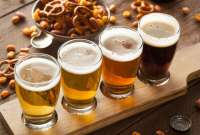 La cerveza es una bebida muy popular en el mundo.