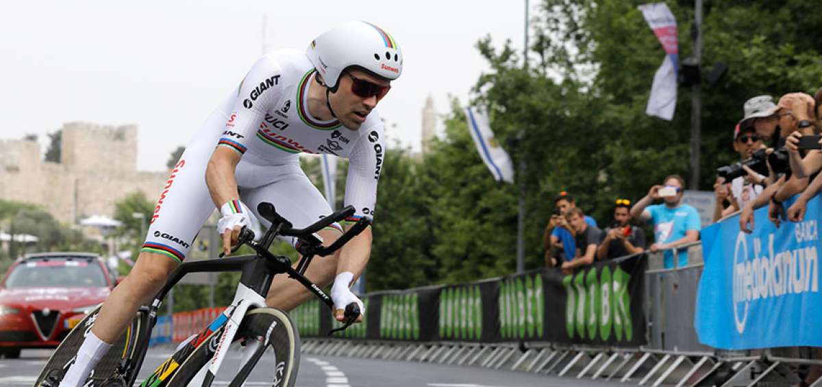 El holand&eacute;s Tom Dumoulin (Sunweb) fue el encargado de estrenar la maglia rosa del Giro 2018 al imponerse en la contrarreloj inicial de 9,7 kil&oacute;metros.