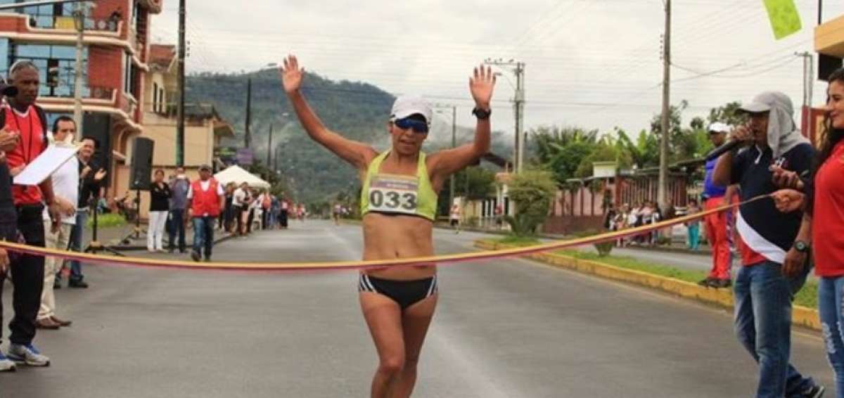 Perez se convirti&oacute; en la cuarta marchista sudamericana en cubrir la distancia por debajo de 1h30m. 