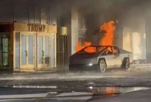 En un hotel de Trumpo, en Las Vegas, se registró la explosión de un Cybertruck.