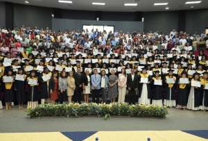 Unemi, durante una ceremonia de graduados el 10 de diciembre de 2025.