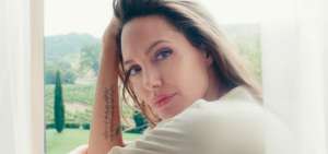 Angelina Jolie protagoniza el nuevo comercial de perfume de Guerlain