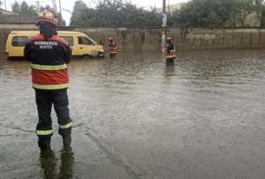 Conductores reportaron acumulaci&oacute;n de agua en varios sectores. 