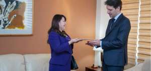 El canciller Guillaume Long y la embajadora de Costa Rica destacaron el Convenio sobre Delimitaci&oacute;n Mar&iacute;tima entre los dos pa&iacute;ses.