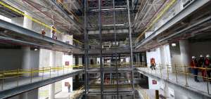 En la plataforma que se construye en el sur (foto) y en la del norte laborar&aacute;n 7.600 funcionarios estatales.