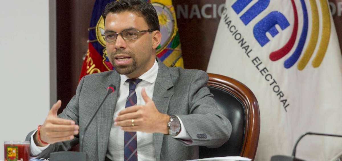 CNE descarta denuncias de fotograf&iacute;as de menores en certificados de votaci&oacute;n