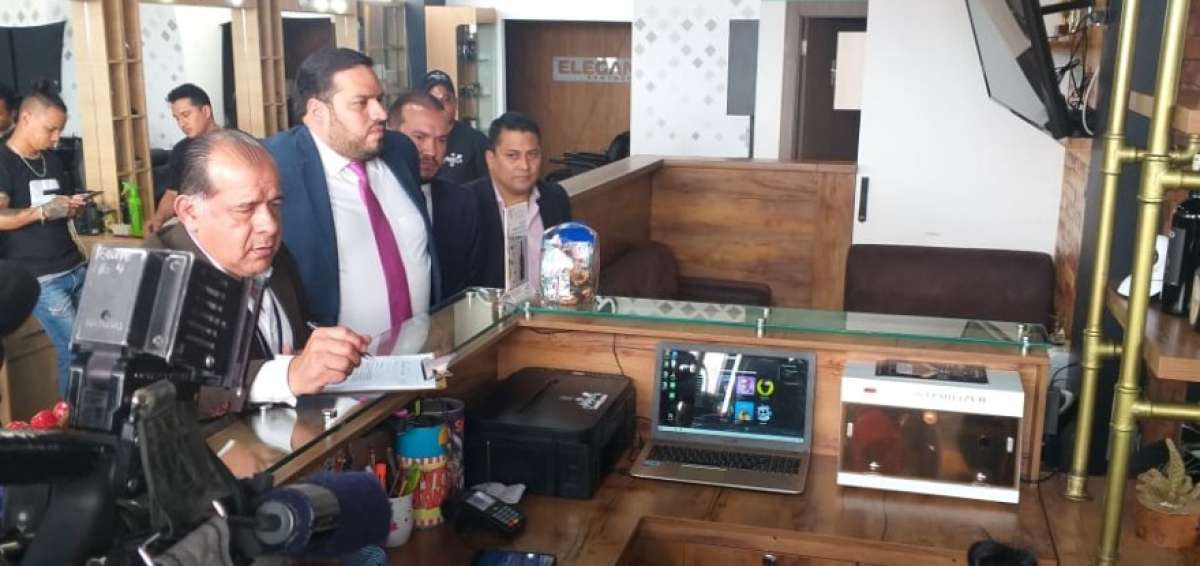 El ministro de Trabajo, Andr&eacute;s Madero, detect&oacute; cuatro incumplimientos laborales en diversos locales, en el cant&oacute;n Samborond&oacute;n.