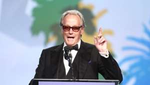 Peter Fonda sufri&oacute; un fallo respiratorio por un c&aacute;ncer de pulm&oacute;n.