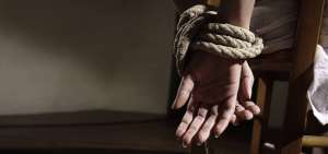 La mujer fue secuestrada y sometida a violencia f&iacute;sica, sexual o psicol&oacute;gica.