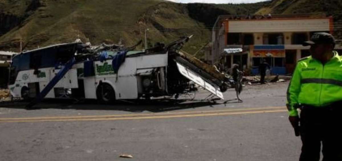 Narcobus accidentado en la v&iacute;a Pifo Papallacta, en agosto de 2018.