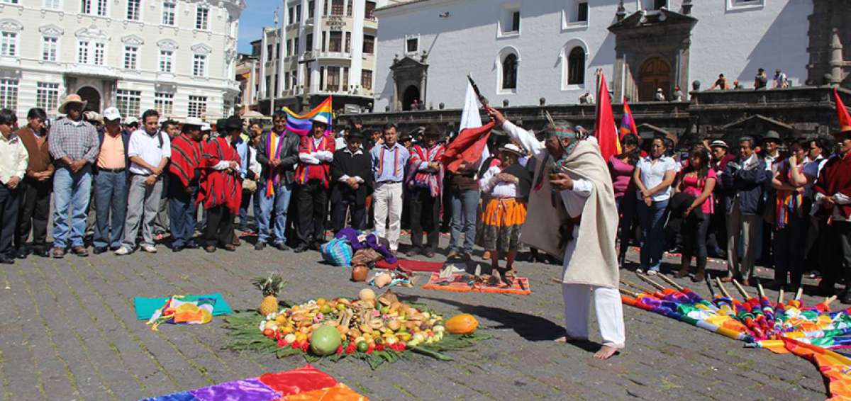 Las ceremonias de sanaci&oacute;n por lo general son realizadas por un yachak, quien posee la sabidur&iacute;a que le han transmitido sus ancestros y los esp&iacute;ritus.