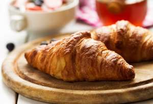 La Poste lanzó una edición limitada de sellos con aroma a croissant.