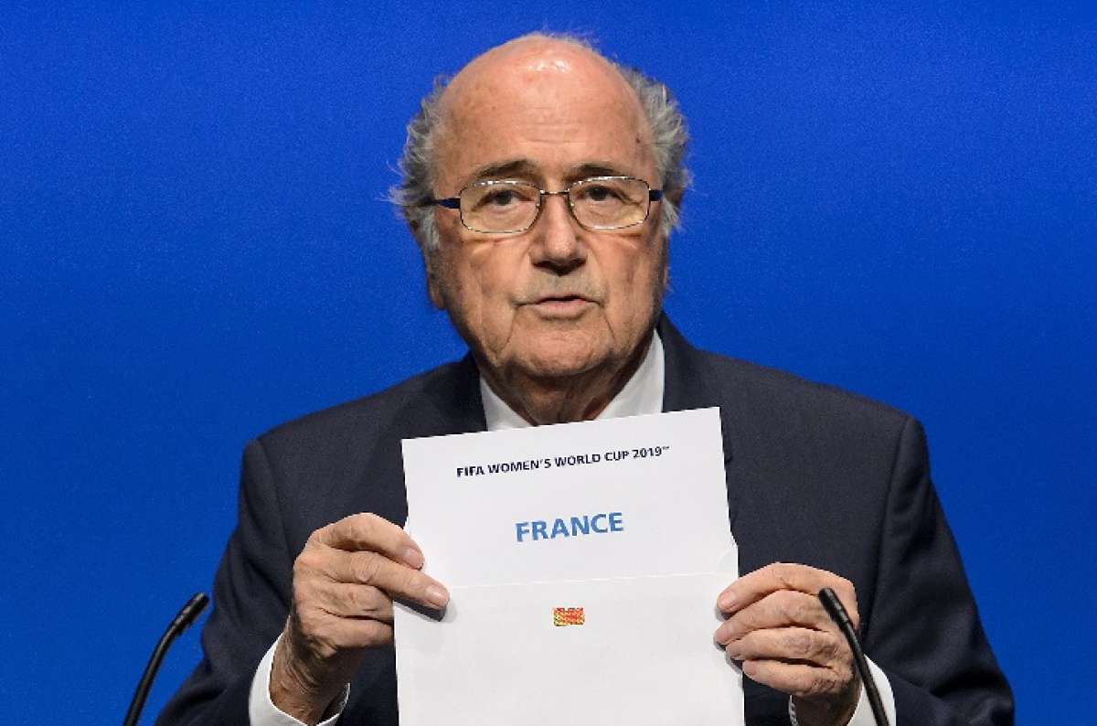 Blatter dice que su programa electoral son sus "40 a&ntilde;os en la FIFA"