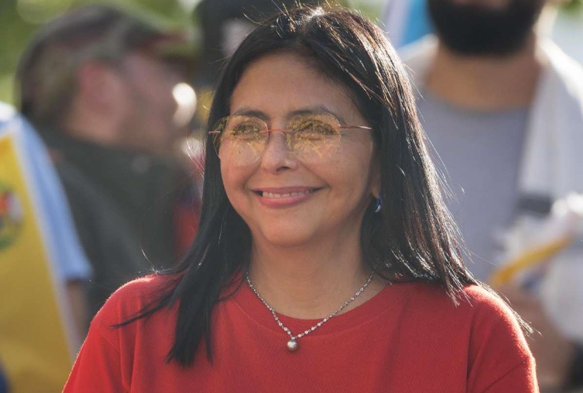 Delcy Rodr&iacute;guez durante un acto oficial transmitido por la televisi&oacute;n estatal venezolana.