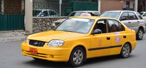 Taxistas cuencanos anuncian marcha pac&iacute;fica