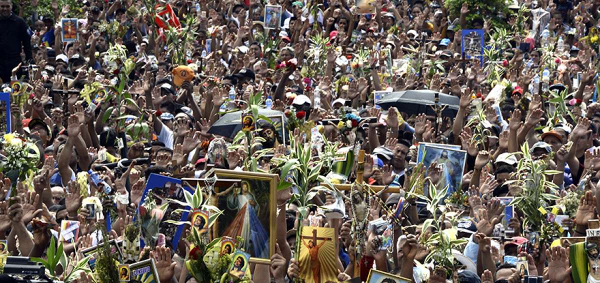 La procesi&oacute;n del Cristo de Consuelo recorri&oacute; las calles del suburbio oeste y se dirigi&oacute; hacia una plazoleta ubicada en el sector de Cisne 2, al oeste de Guayaquil, donde la Arquidi&oacute;cesis de Guayaquil agradeci&oacute; la masiva asistencia.   