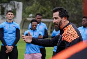 Pablo Sánchez empieza a dibujar su equipo