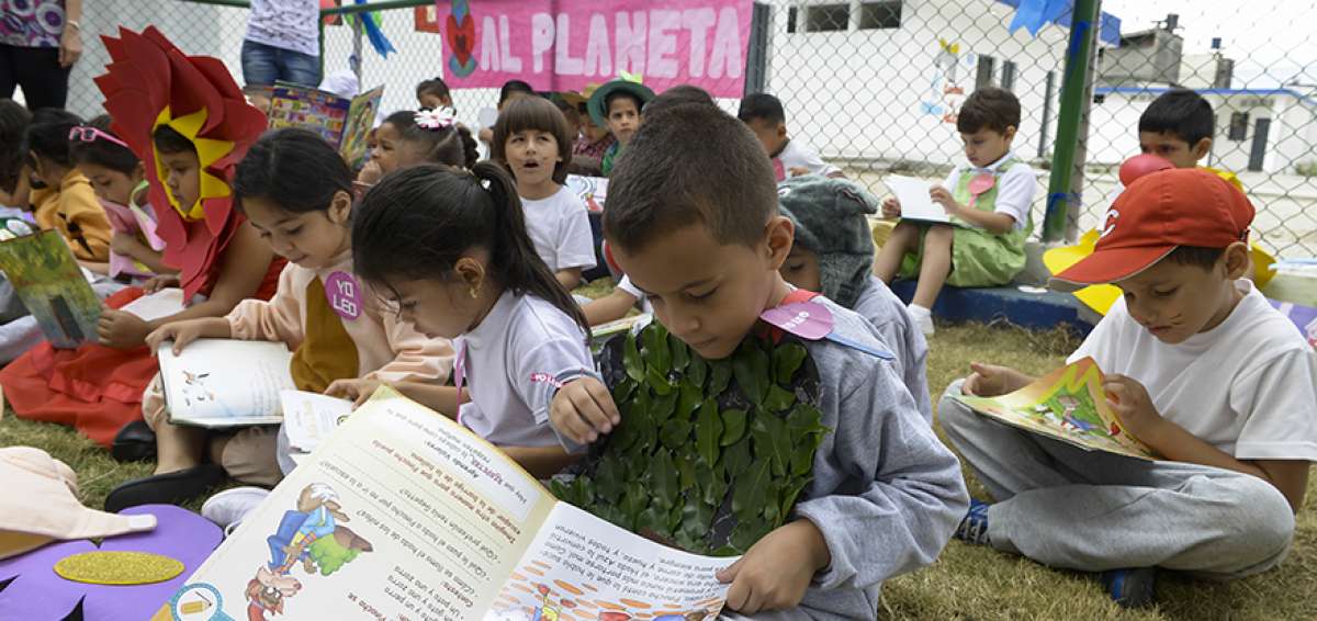 Los estudiantes de inicial de la unidad aprenden, a trav&eacute;s de los cuentos, la importancia de la lectura.