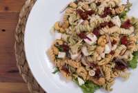 Lácteos, pescado, legumbres, cereales y frutos secos son algunos alimentos para reducir el consumo de carnes rojas. 