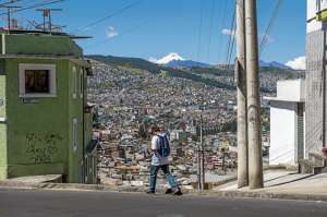 La modernizaci&oacute;n y crecimiento de la ciudad han cambiado la composici&oacute;n social del barrio La Colmena. Foto: Fernando Sandoval / El Telegrafo. 