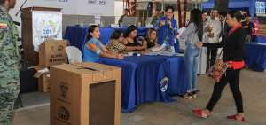 En la Universidad Laica Vicente Rocafuerte, de Guayaquil, se desarroll&oacute; el primer ejercicio. El 17 de marzo habr&aacute; uno nuevo con la presencia de la OEA.