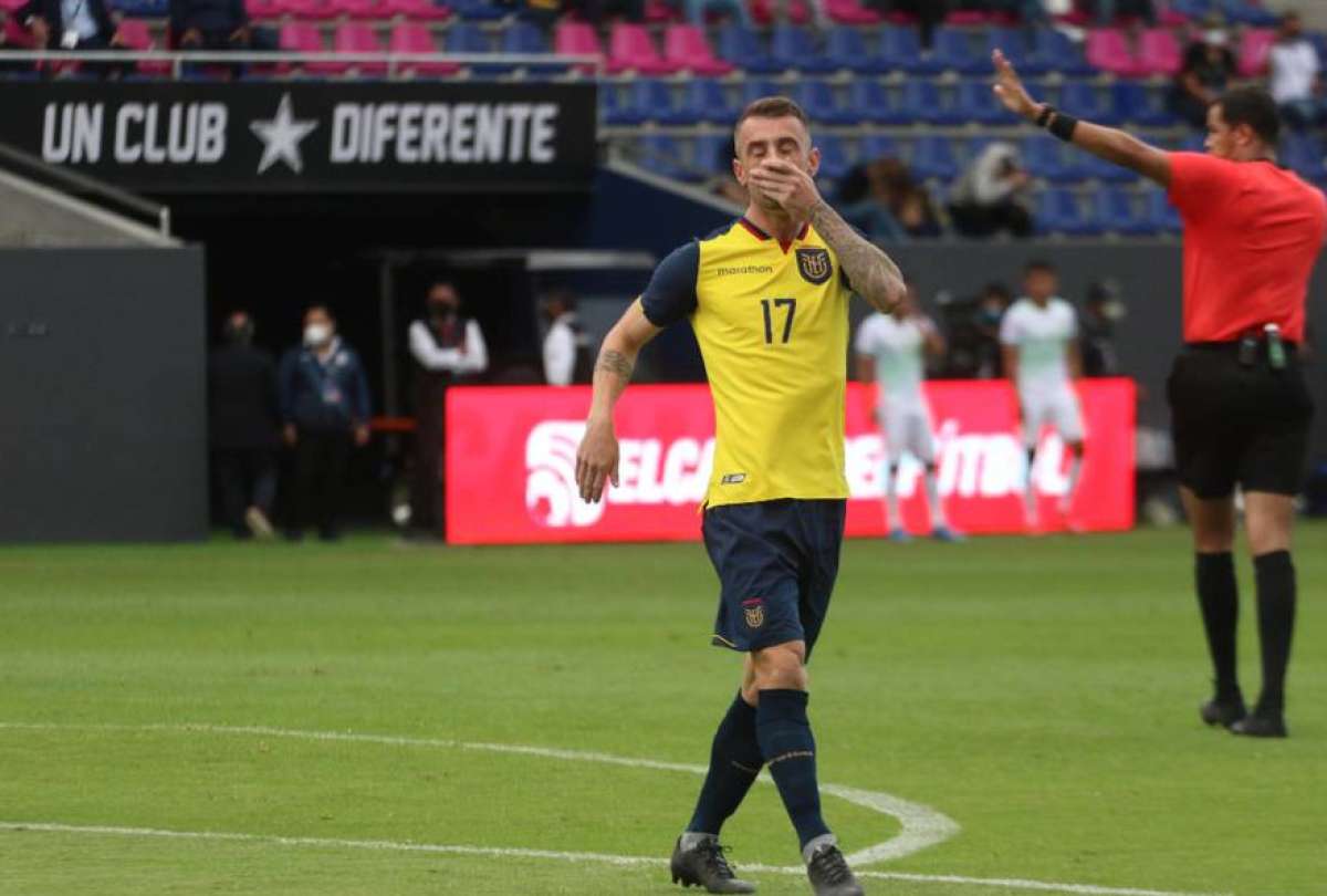 Jacinto Espinoza:&ldquo;Yo no creo que se debi&oacute; convocar a Dami&aacute;n D&iacute;az"