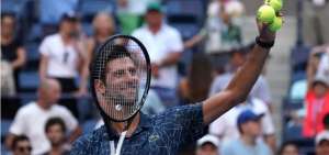 Djokovic gana a Sousa y espera por Federer o Millman en el US Open
