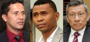 De izquierda a derecha: Luis Muentes, presidente de &Aacute;rbitros. Iv&aacute;n Hurtado, presidente de la AFE. Carlos Villac&iacute;s, presidente de la FEF.