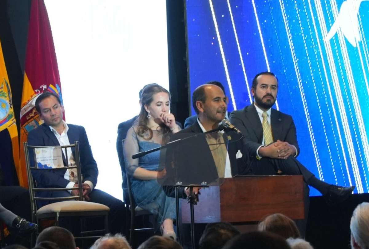 Con la "Noche Azuaya”, Azuay cumplirá 200 años de provincialización. La ceremonia se realizó este jueves, 20 de junio de 2024.