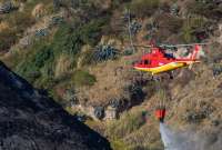 Los Bomberos anunciaron que incendios forestales, en tres zonas de Quito, están liquidados.