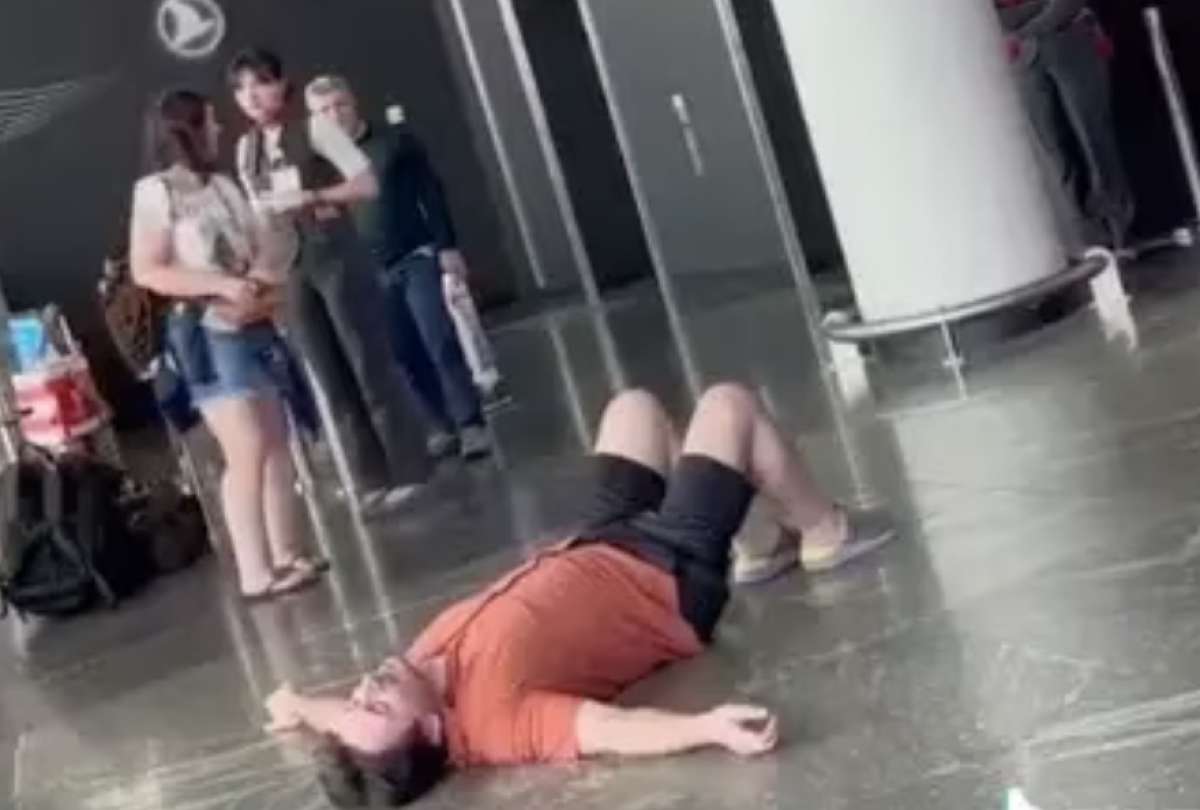 La reacción de un hombre que perdió sus mascotas se hizo viral en las redes sociales.