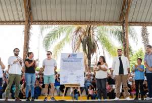 El programa &quot;Aprendiendo en Familia&quot; busca mejorar la calidad de vida de miles de ecuatorianos