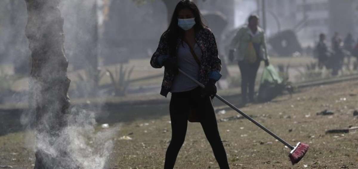 Quinientos d&oacute;lares en doce d&iacute;as vendiendo mascarillas en Quito
