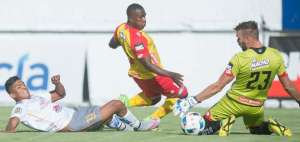 Aucas y Delf&iacute;n empatan (2-2) en atractivo encuentro