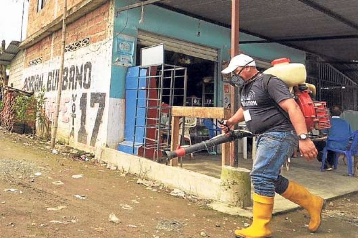 Para el 26 de julio de prepara una gran minga de limpieza en varios cantones de la provincia de El Oro, para erradicar los focos infecciosos se existen. Foto: Fabricio Cruz / El Tel&eacute;grafo