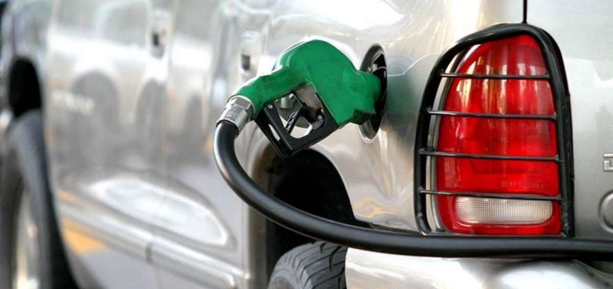 Nuevo decreto impide aumento de la gasolina s&uacute;per