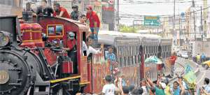 El ferrocarril ya circula en el cant&oacute;n Milagro. Foto: Miguel Castro.
