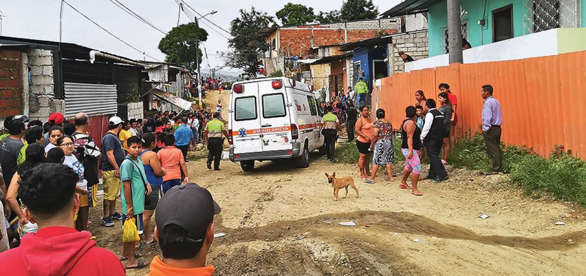 Un femicidio ocurrido en el noroeste de Guayaquil evidenci&oacute; las fallas en el sistema de protecci&oacute;n. Una mujer que pose&iacute;a una denuncia, incluso boleta de auxilio fue asesinada por su exconviviente.