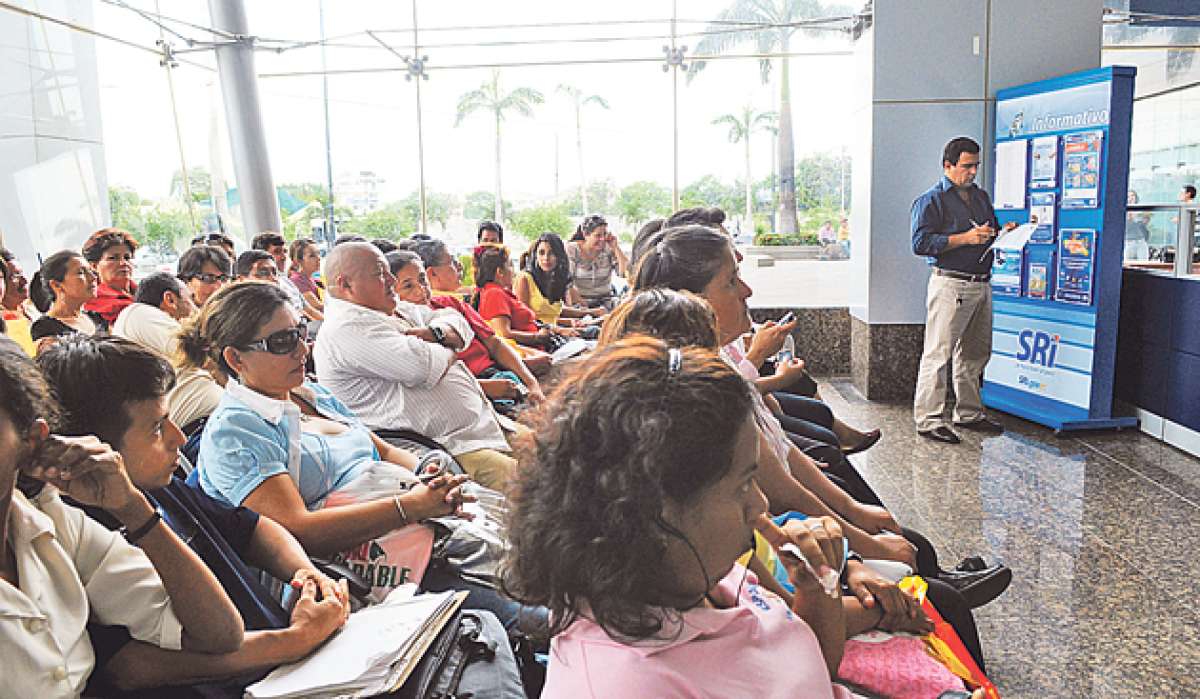 El SRI  implement&oacute; una herramienta para acceder, sin necesidad de acudir a las agencias de la instituci&oacute;n, a las declaraciones de impuesto. Foto: Archivo / El Tel&eacute;grafo