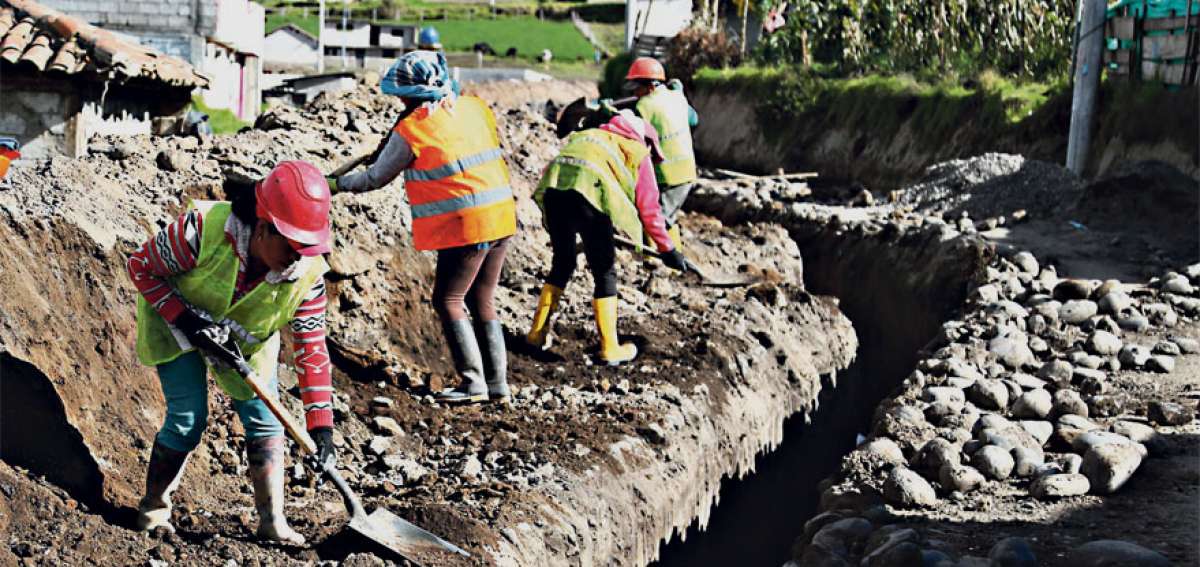 La instalaci&oacute;n del alcantarillado empieza en San Juan Rumipungo y finaliza en el barrio Cardosanto, ambas localidades ubicadas en el norte del cant&oacute;n.