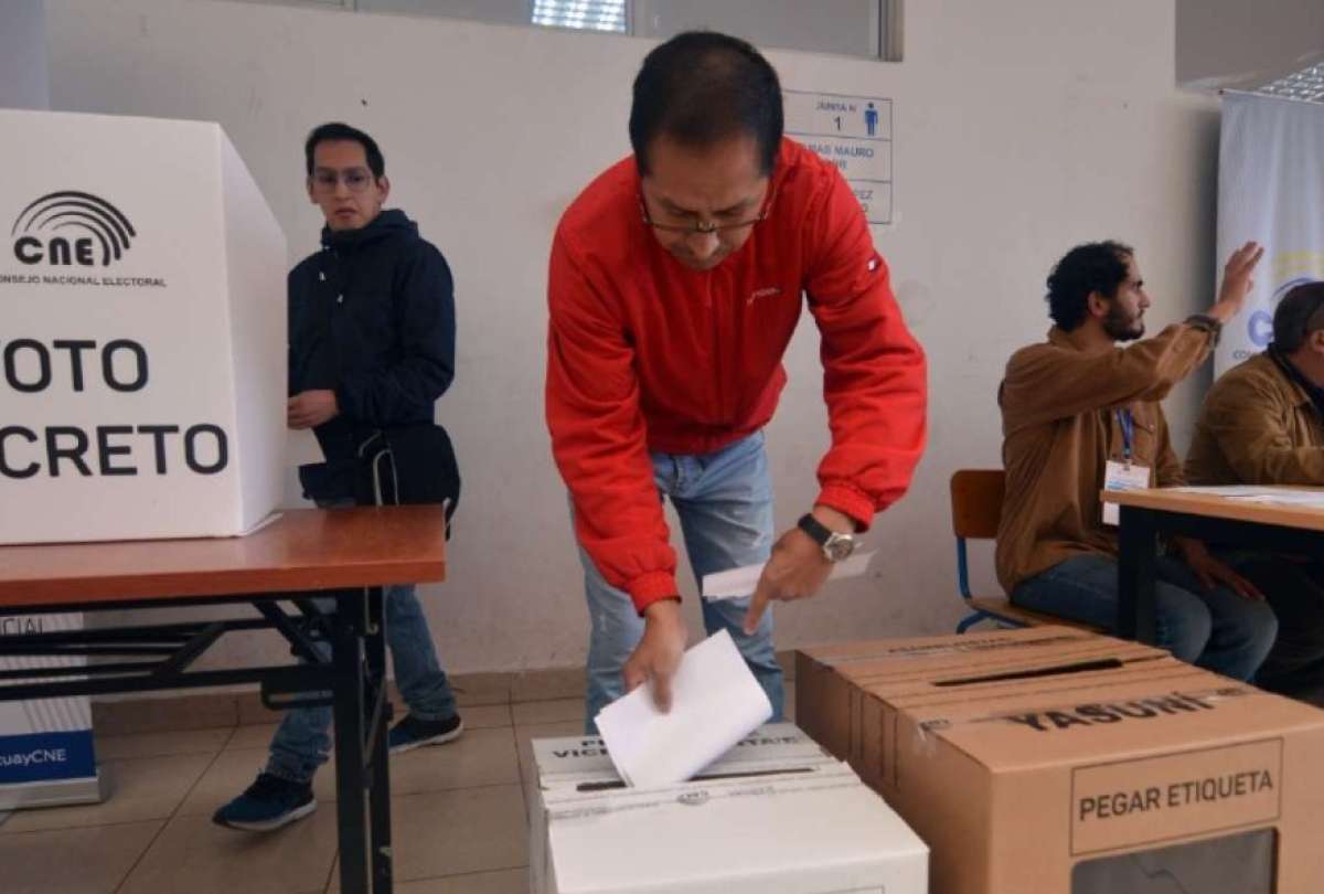 El CNE aprobó el calendario electoral para la Consulta y Referéndum 2024.