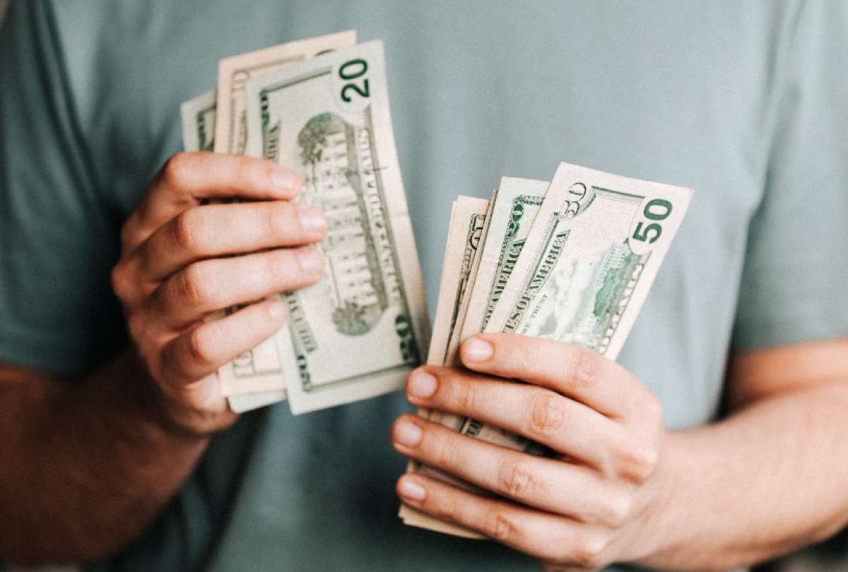 &iquest;Cu&aacute;nto dinero se recibe por el decimocuarto sueldo en Ecuador?
