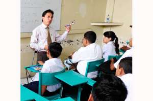 Las reformas a la Ley Org&aacute;nica de Educaci&oacute;n intercultural beneficiar&aacute;n a los docentes y les incentivar&aacute; a alcanzar su t&iacute;tulo de cuarto nivel. Foto: Archivo