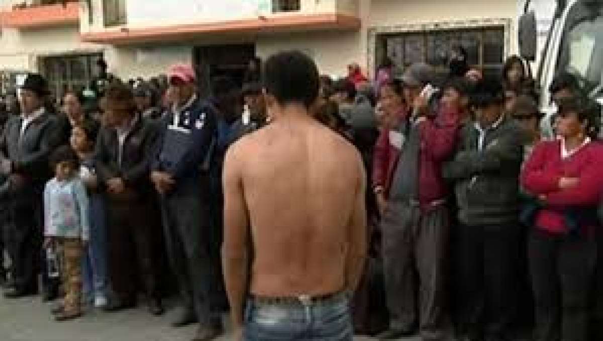El detenido por el femicidio fue sometido a un castigo ind&iacute;gena y entregado a las autoridades.