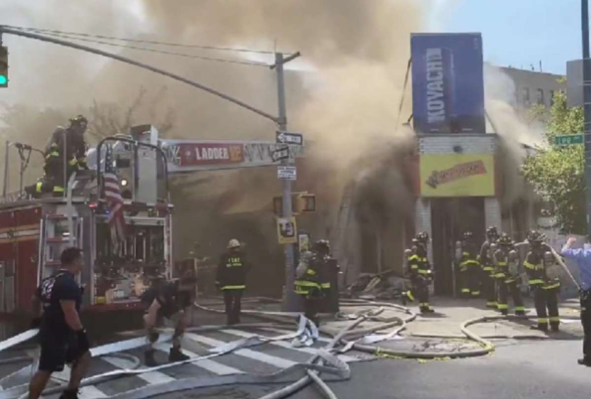 Dos incendios afectaron varios edificios en Brooklyn, Nueva York